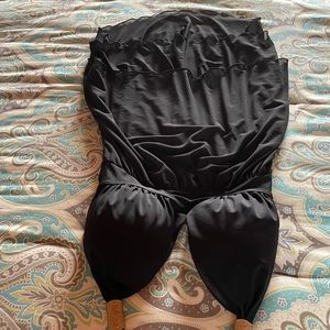 Venus black swim top XL